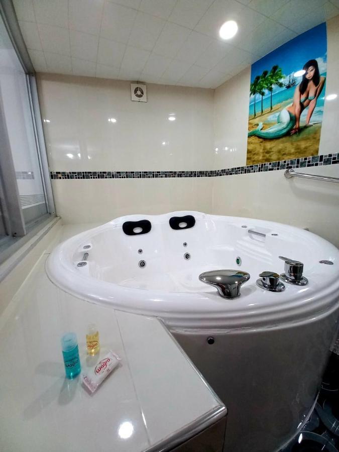 Hotel Wayra リマ エクステリア 写真