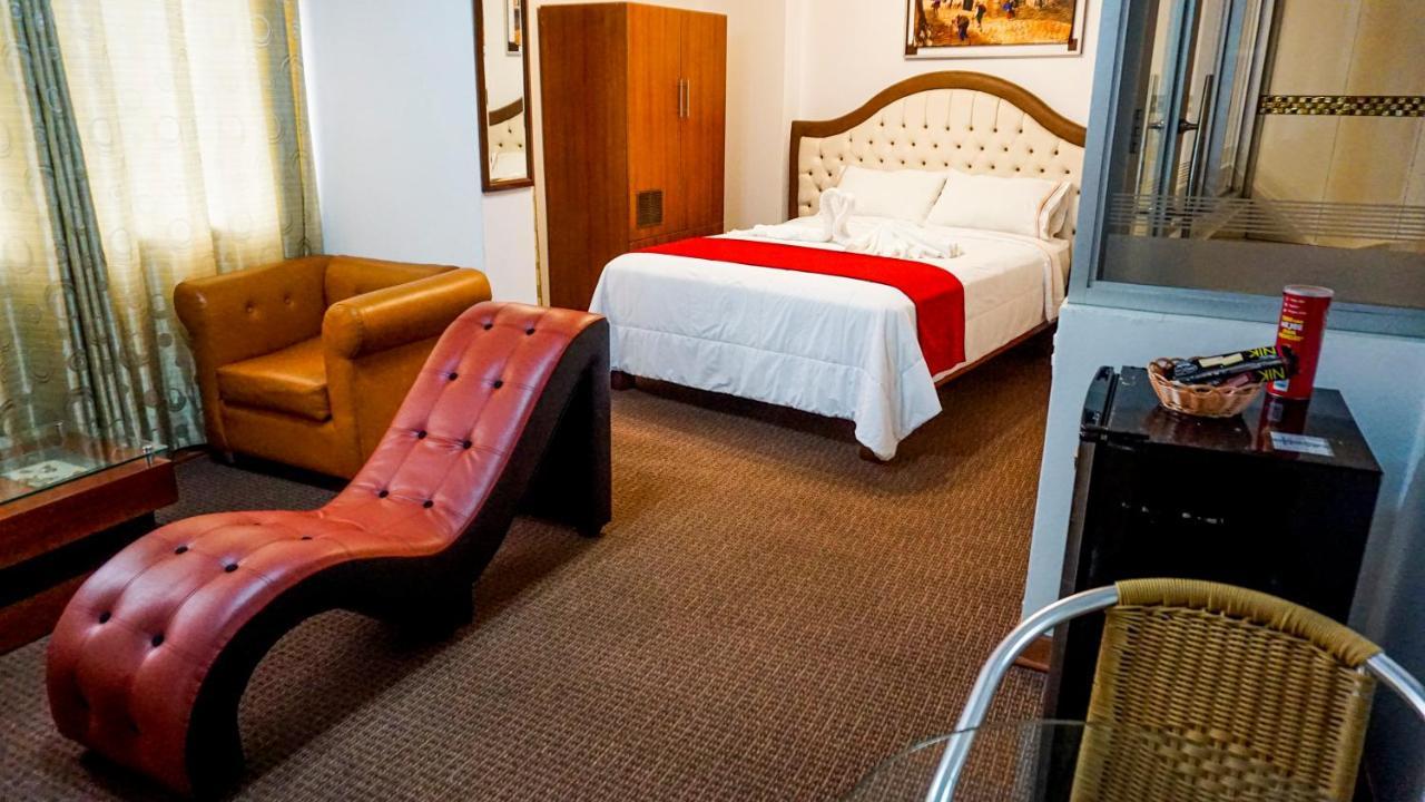 Hotel Wayra リマ エクステリア 写真